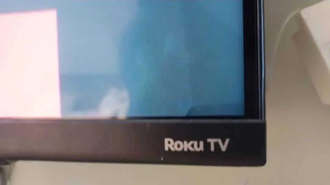 Smart TV Aoc 43" Roku TV Zerada - Foto 3