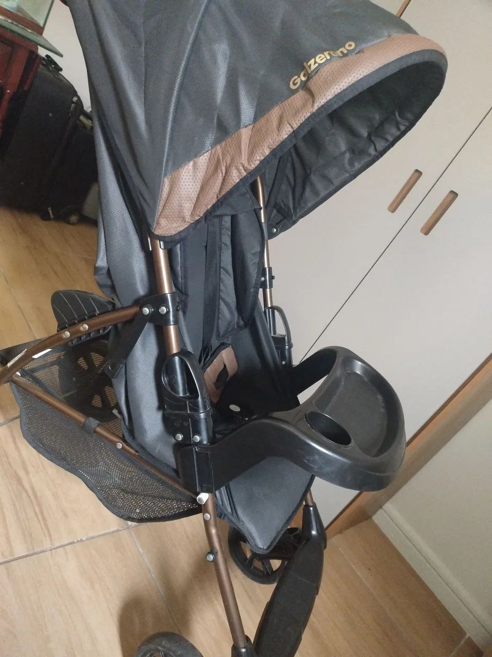 Vendo carrinho de bebê da Galzerano 