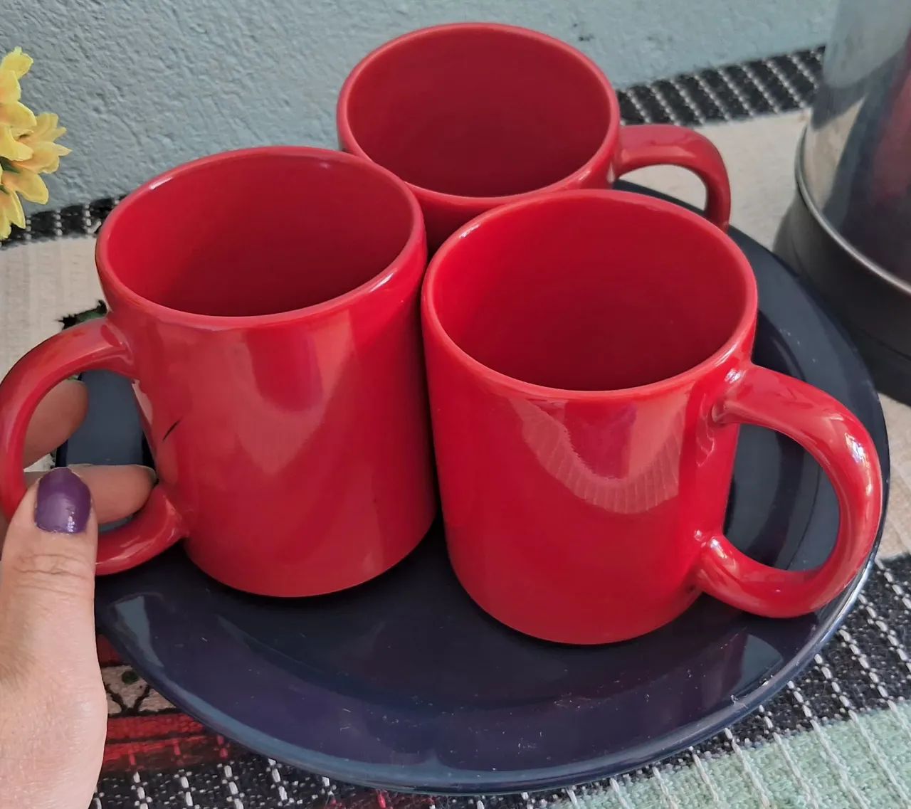 Monte seu cantinho do café. Canecas vermelhas,estantes modular e chaleiras elétrica por350 - Foto 2