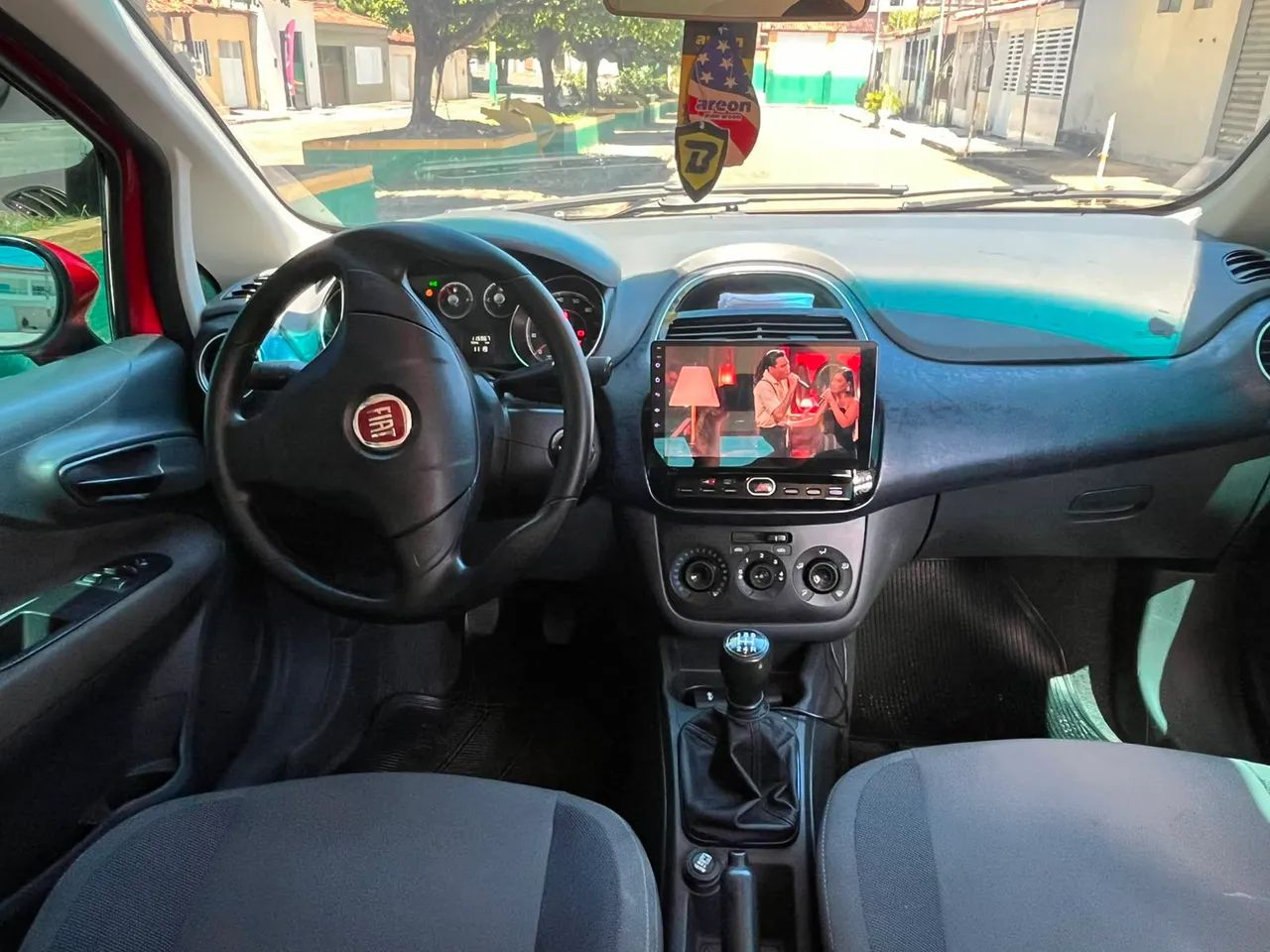 Fiat Punto Attractive 1.4 Fire Flex 8V 5P 2013 - Foto 4