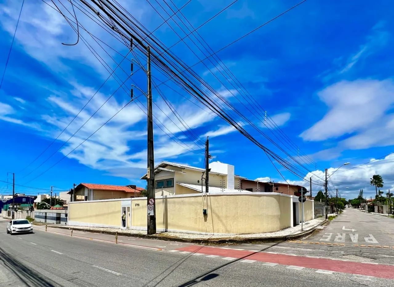 VERAS VENDE CASA 428m² NA AV. JOSÉ LEON