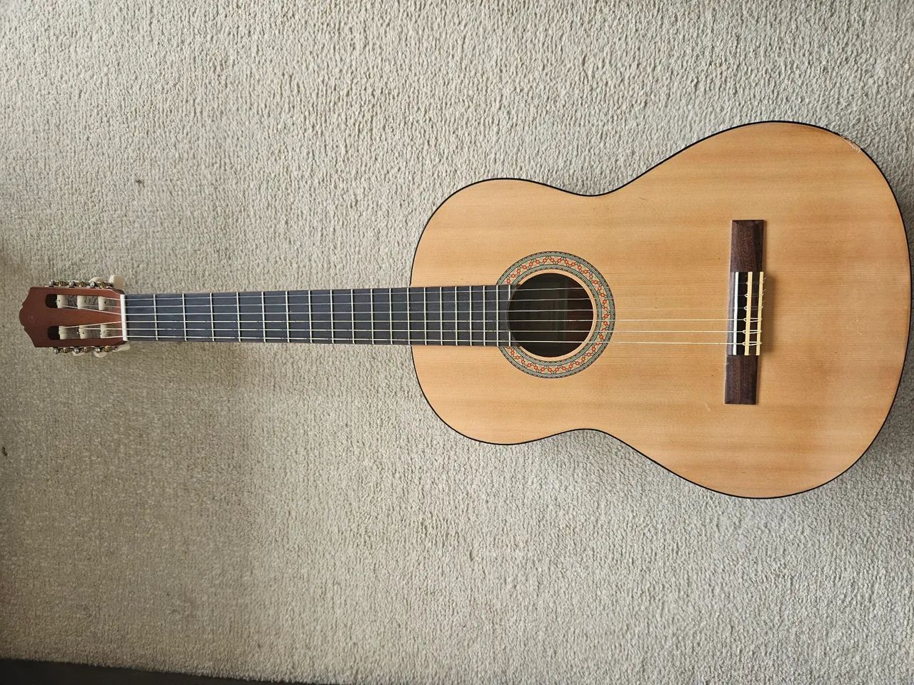 VIOLÃO YAMAHA C40M (estado de novo)