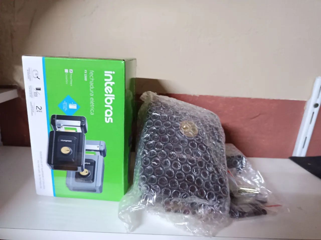 Fechadura elétrica Intelbras nova  - Foto 2