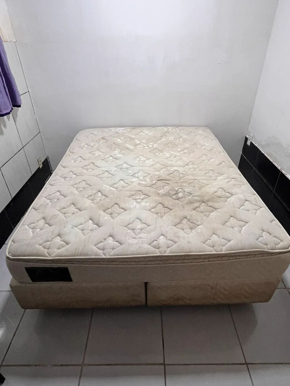 Cama box queen