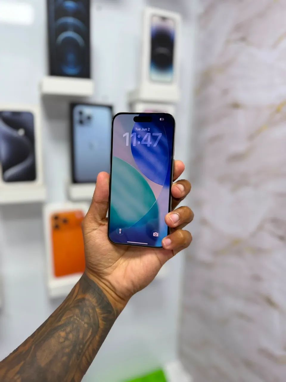 iPhone 15  - 128GB ? 3.099 - Foto 2