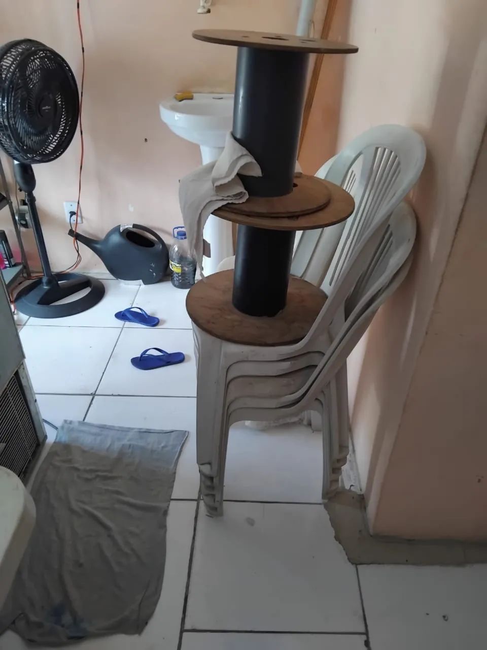 Mesas e cadeiras  - Foto 2