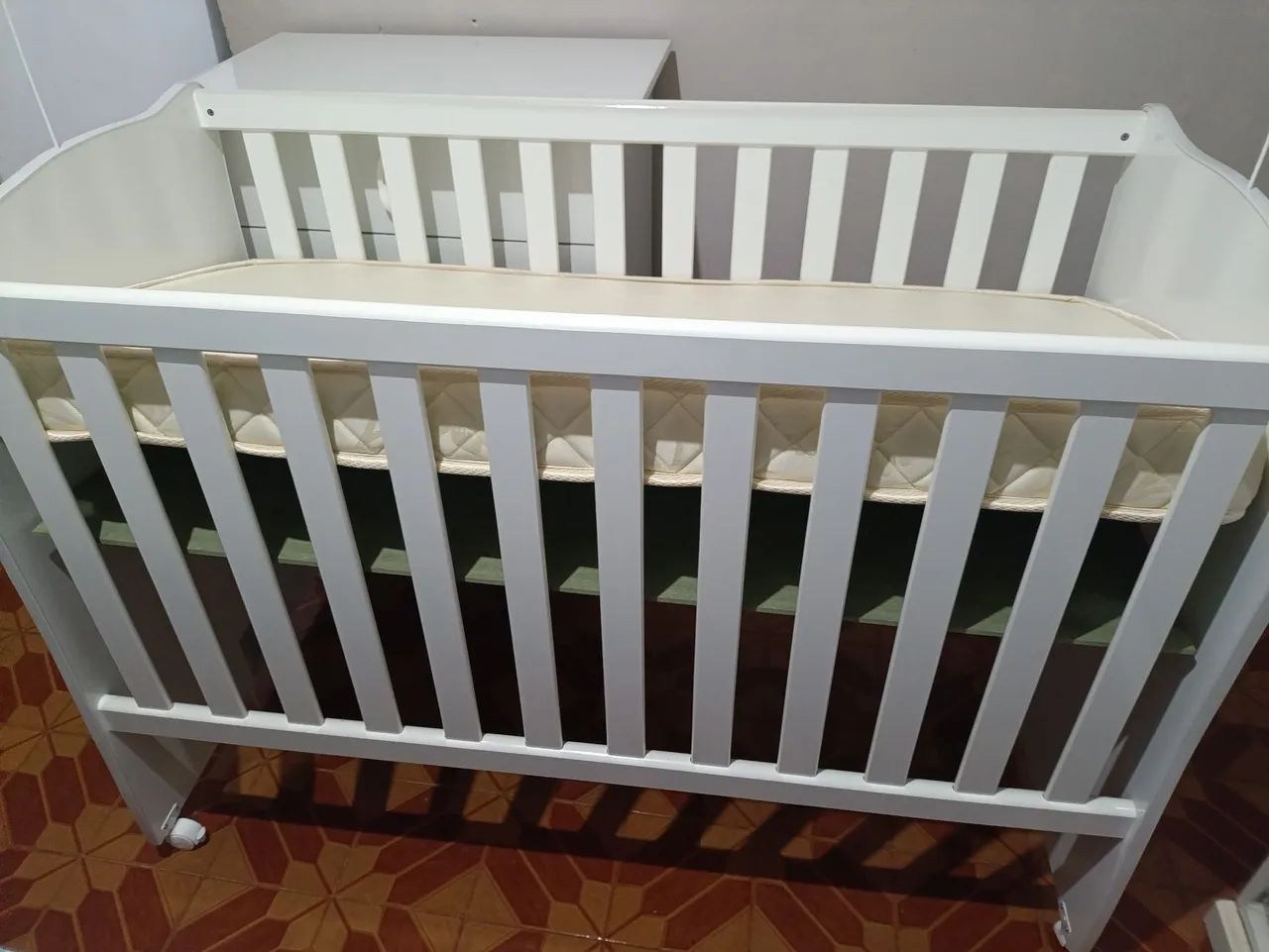 Berço com colchão e cômoda Novo  - Foto 2