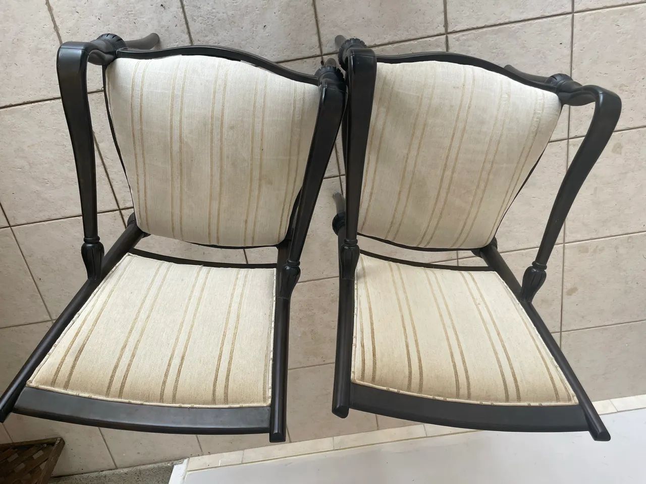 Par de Cadeiras estofadas - estilo clássico  - Foto 2