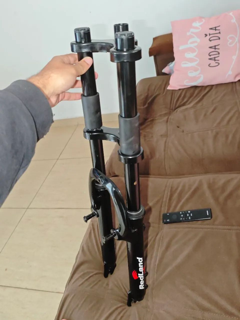 AMORTECEDOR 2 ANDAR NOVO  - Foto 2