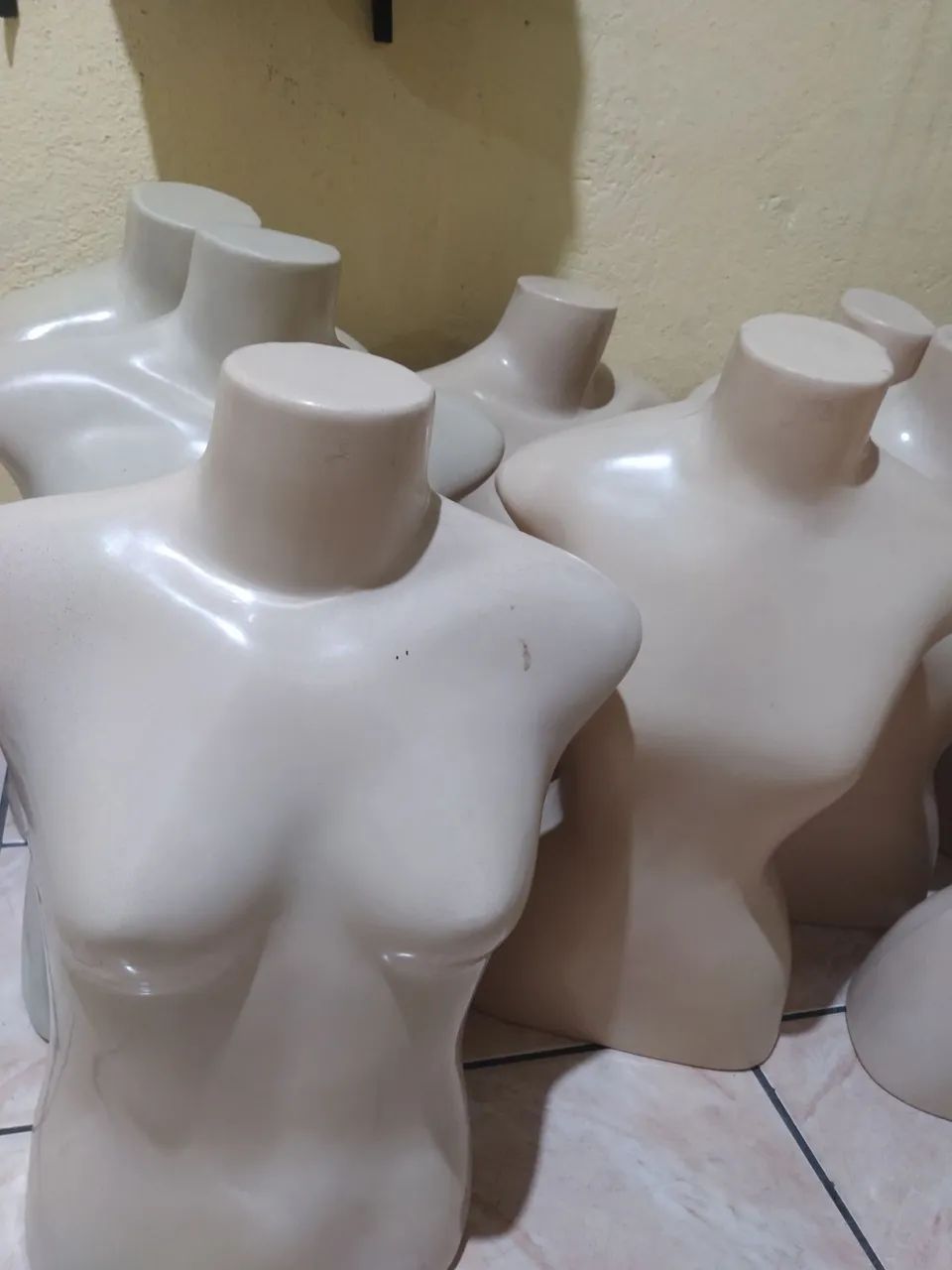 Vendo Manequins 20 cada und  - Foto 2