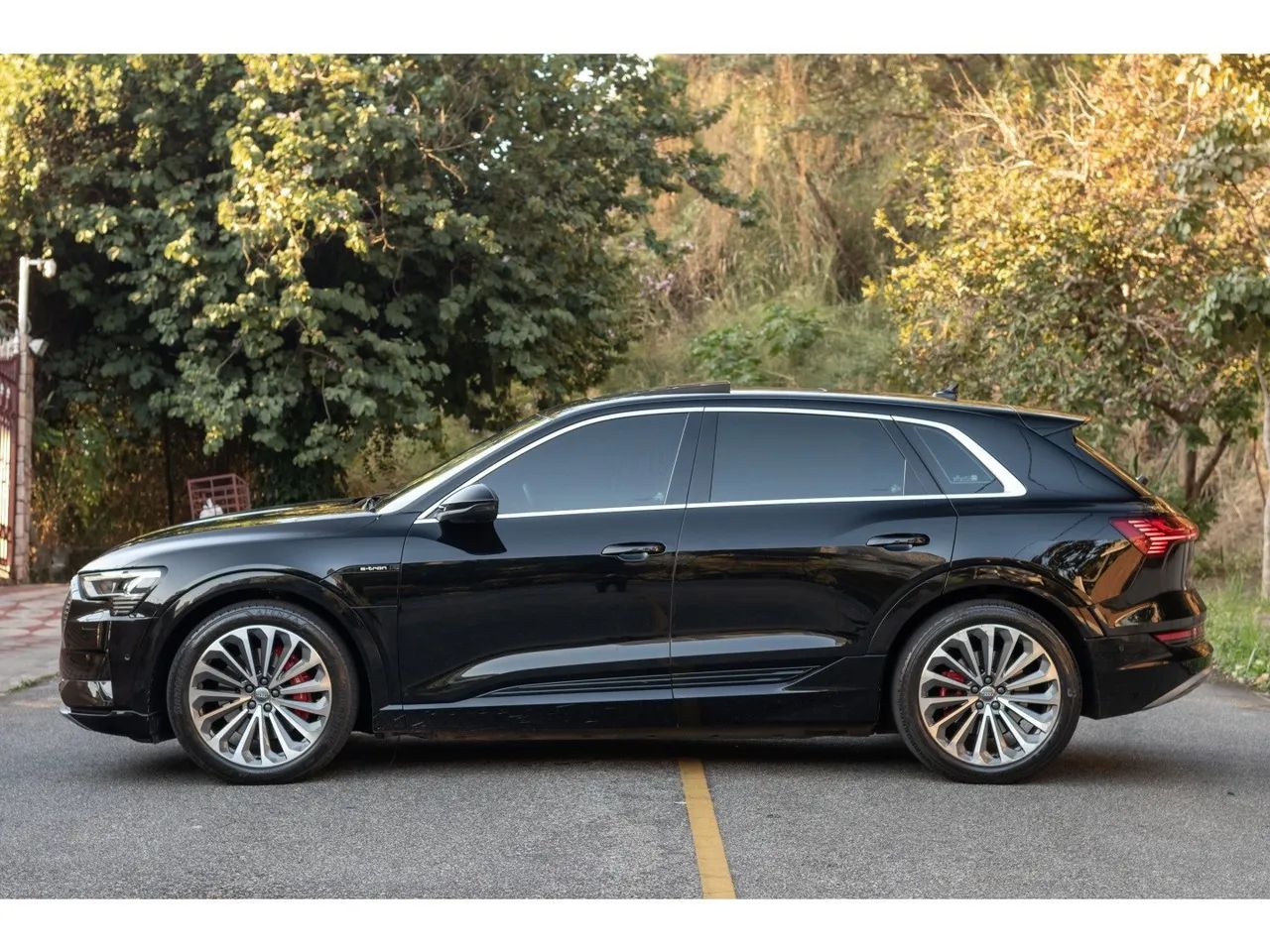 Audi E-Tron Performace Aut. (elétrico) 2020 - Foto 4
