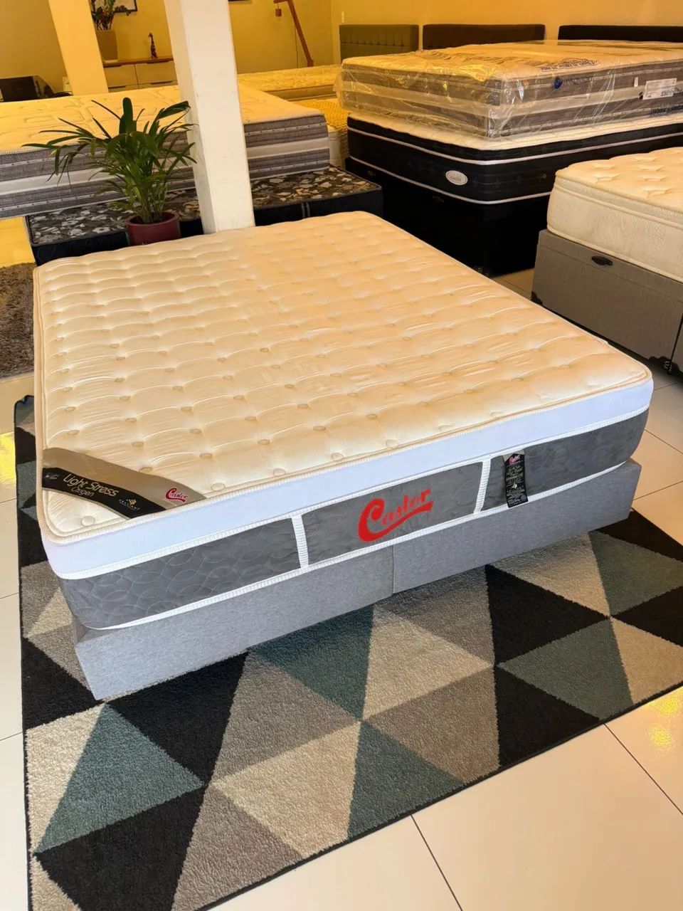 Colchão Queen CASTOR SEMINOVO TOP - Entrego!  - Foto 4
