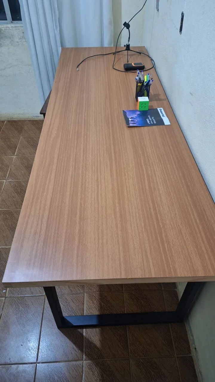Mesa grande e resistente 65569104692099122