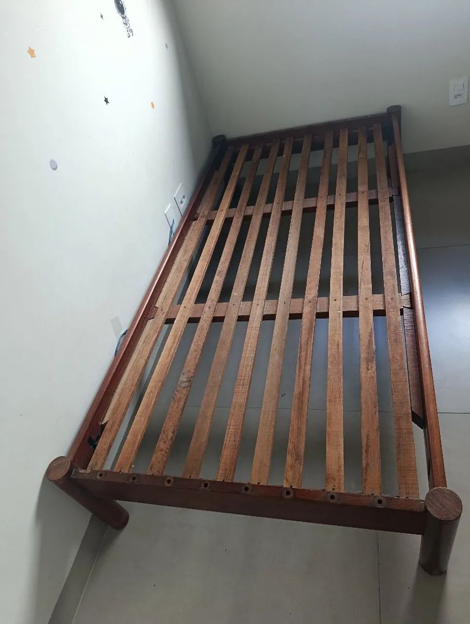 Cama de madeira solteiro  - Foto 2