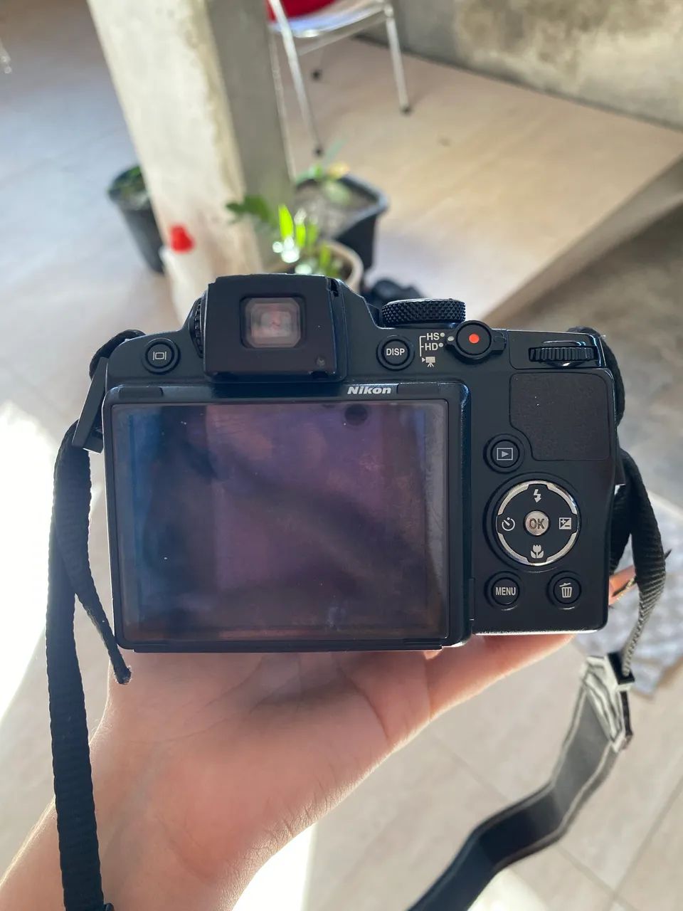 VENDO CÂMERA NIKON COOLPIX P500 - Foto 4
