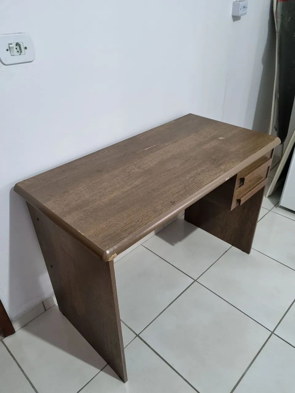 Escrivaninha em MDF - Foto 3