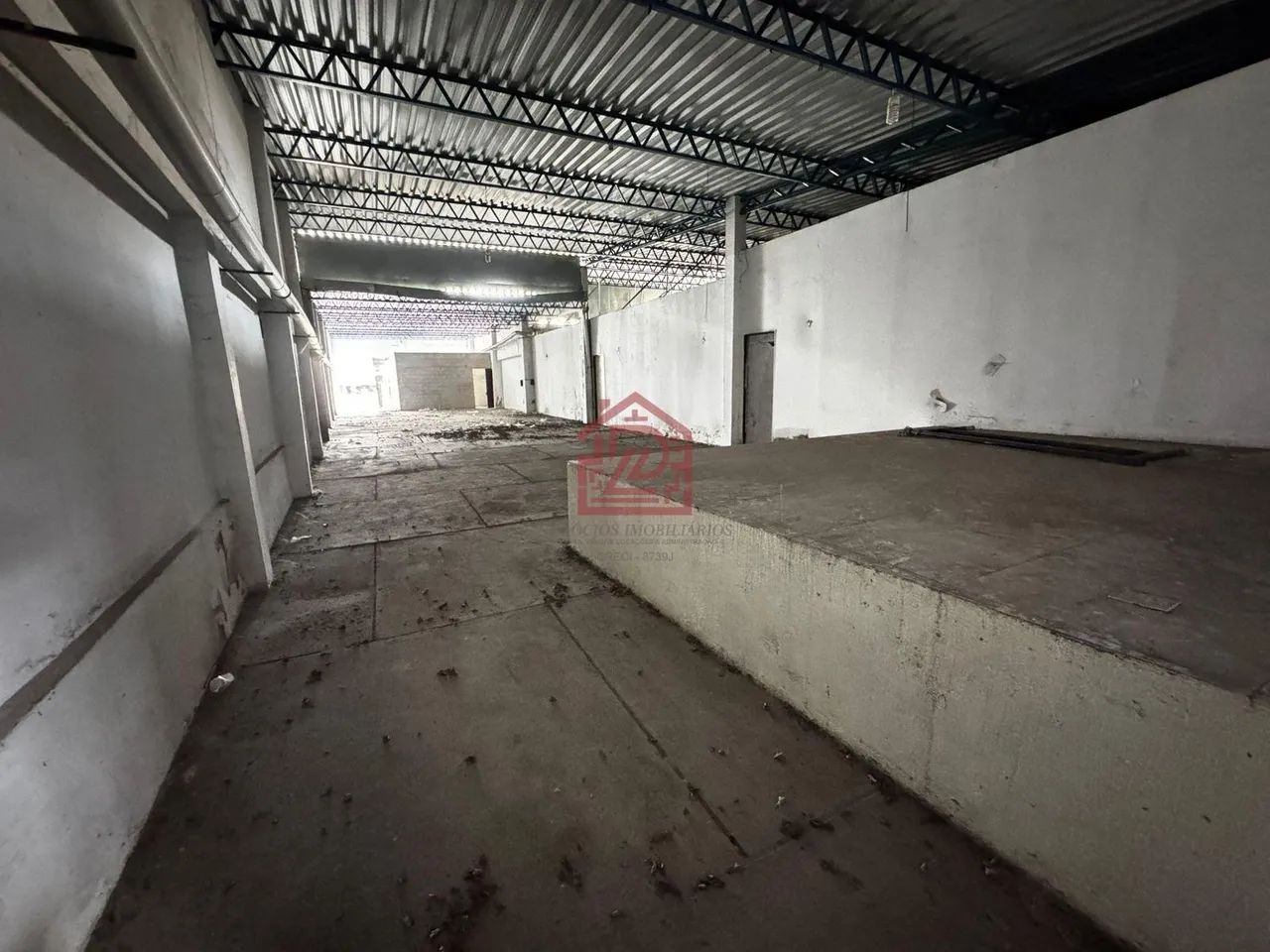 Loja/Salão para Alugar no Centro de Macaé, 900m², 4 Banheiros - Foto 5