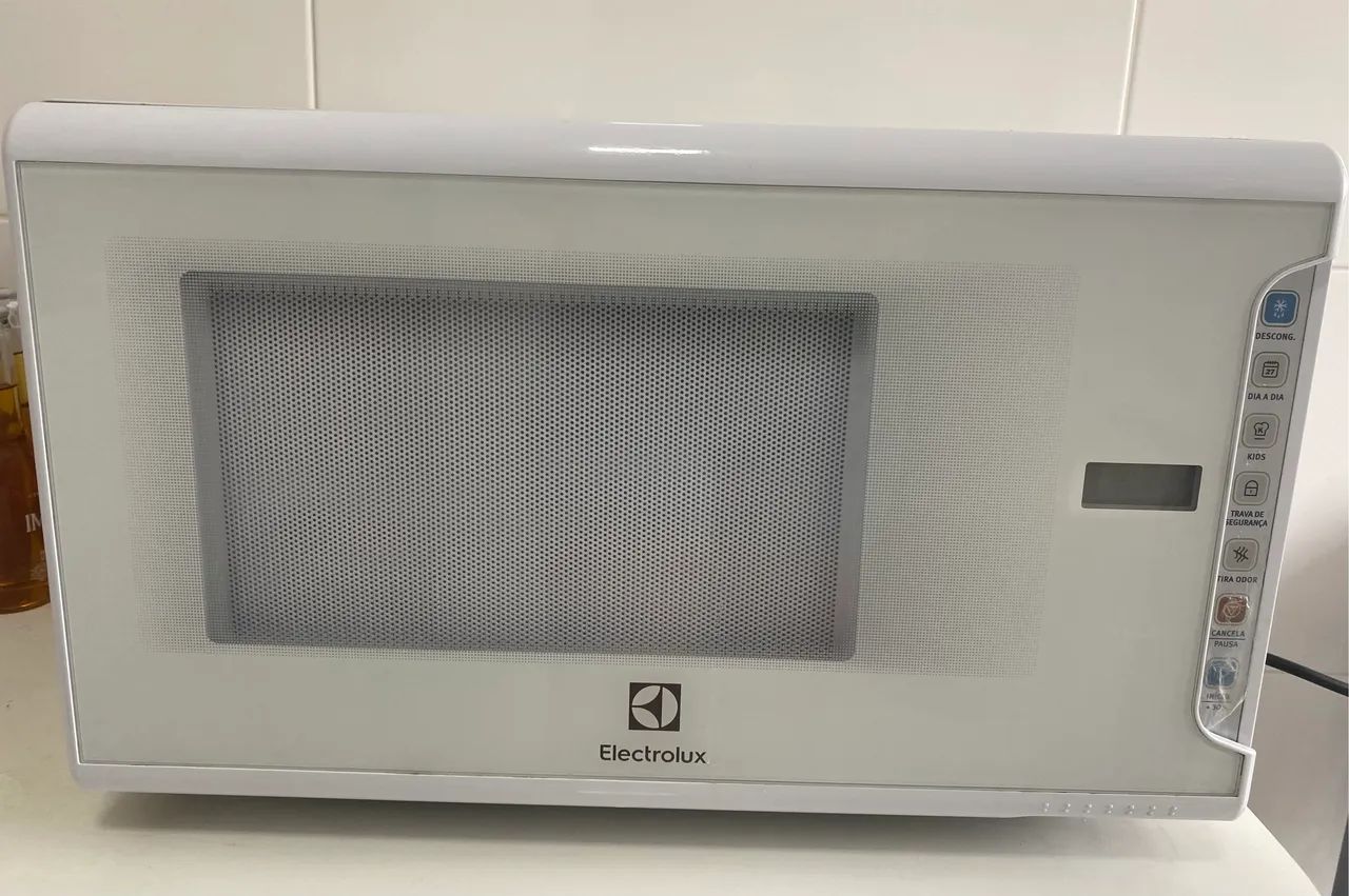 Microondas Electrolux 3L branco 