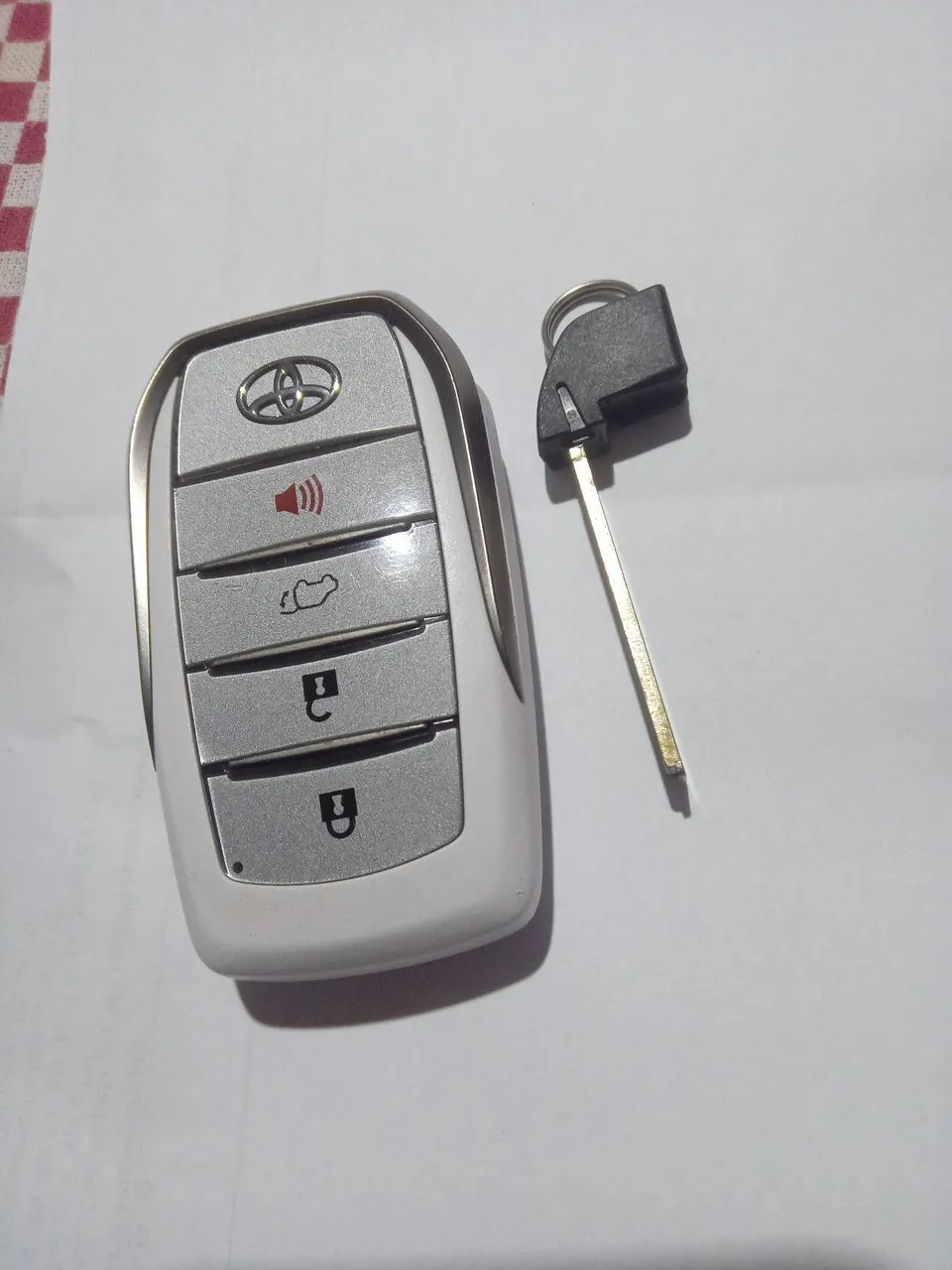 Chave veiculo modelo SW4 - Foto 3
