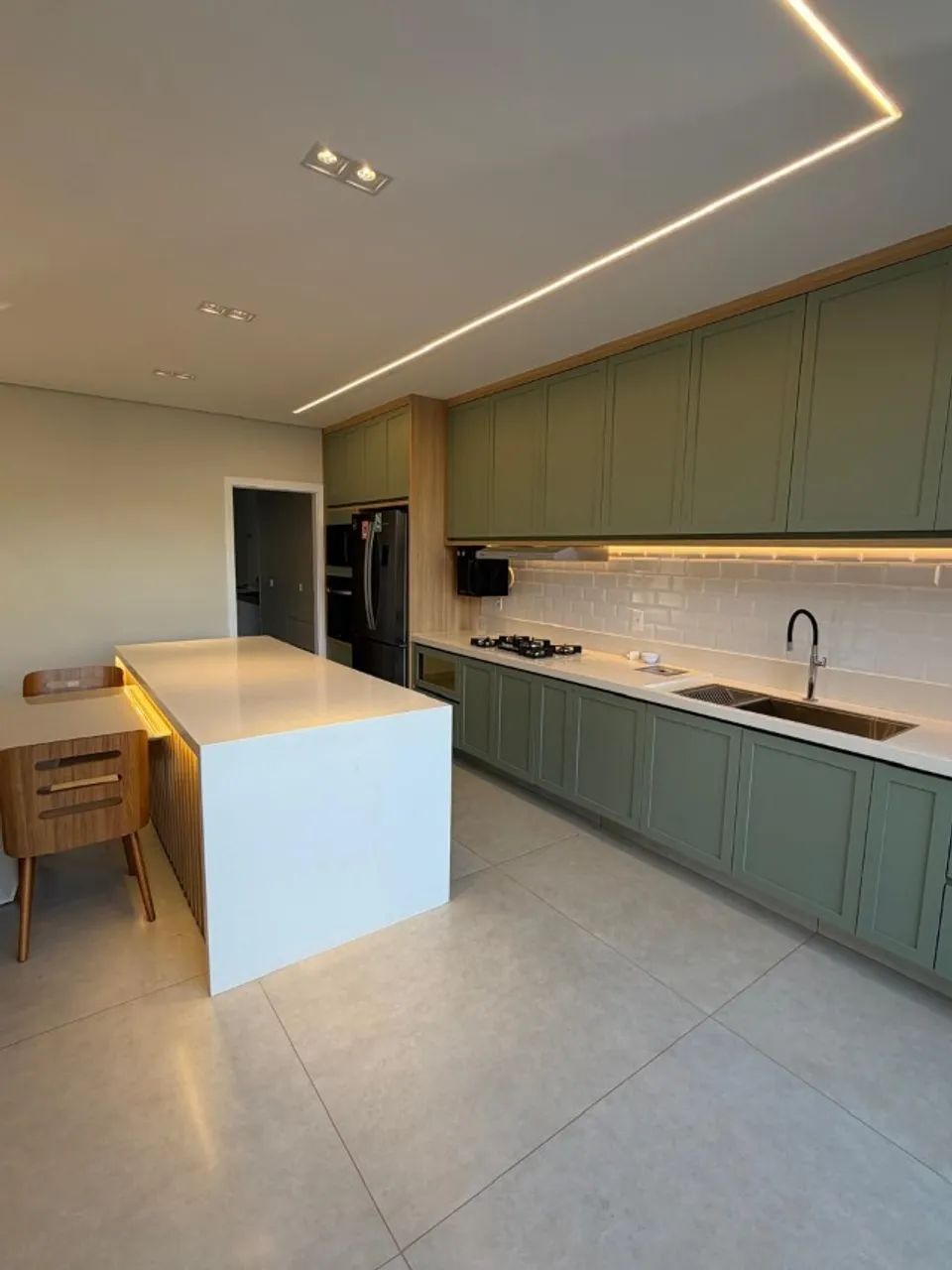 Excelente casa com Ponte Alta Norte - Foto 5