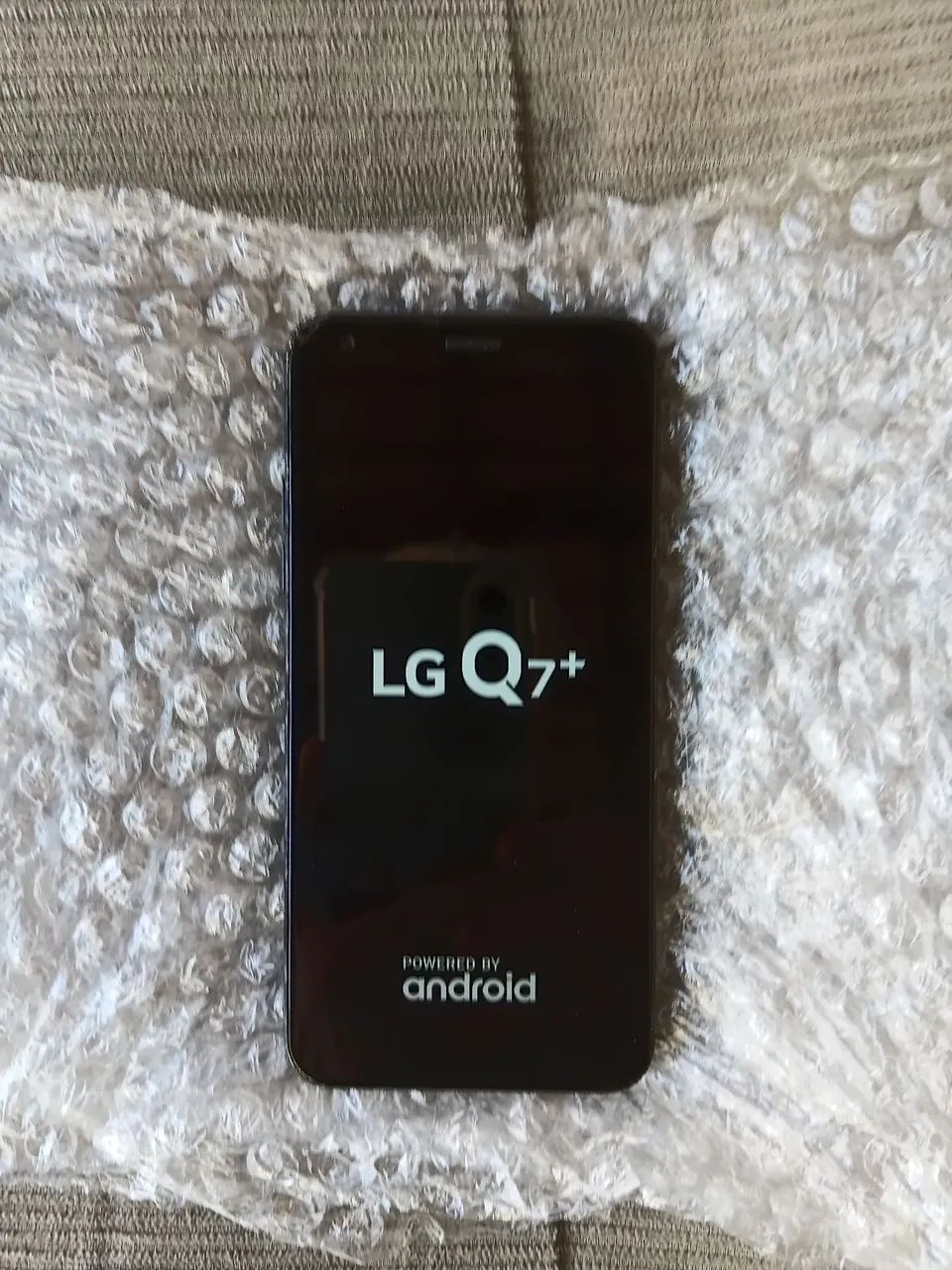 Smartphone LG Q7+ 64GB - Foto 2