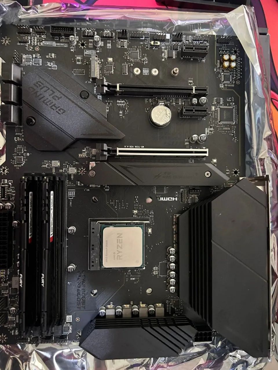 Kit - Processador Ryzen 9 5900X - Placa Mae MSI B550 Gaming Plus, AM4 - RAM 2x16GB 3200MHz