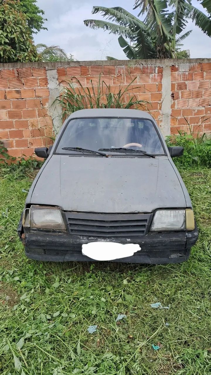 Chevrolet Monza GL 1.8 Efi/ SL/ L/ 650/barc. 2e4p (álcool) 1986