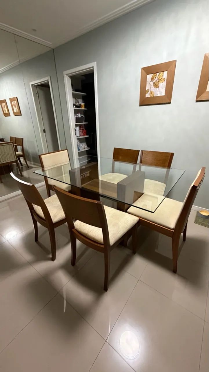 Mesa de jantar de vidro 