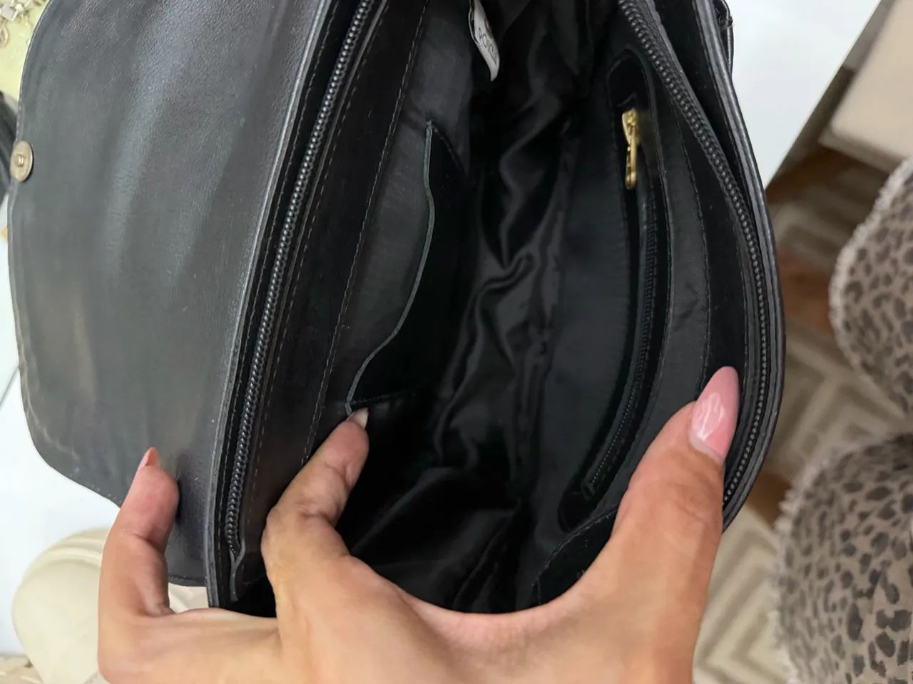 Bolsa Média Couro Legítimo Poucelle - Foto 4
