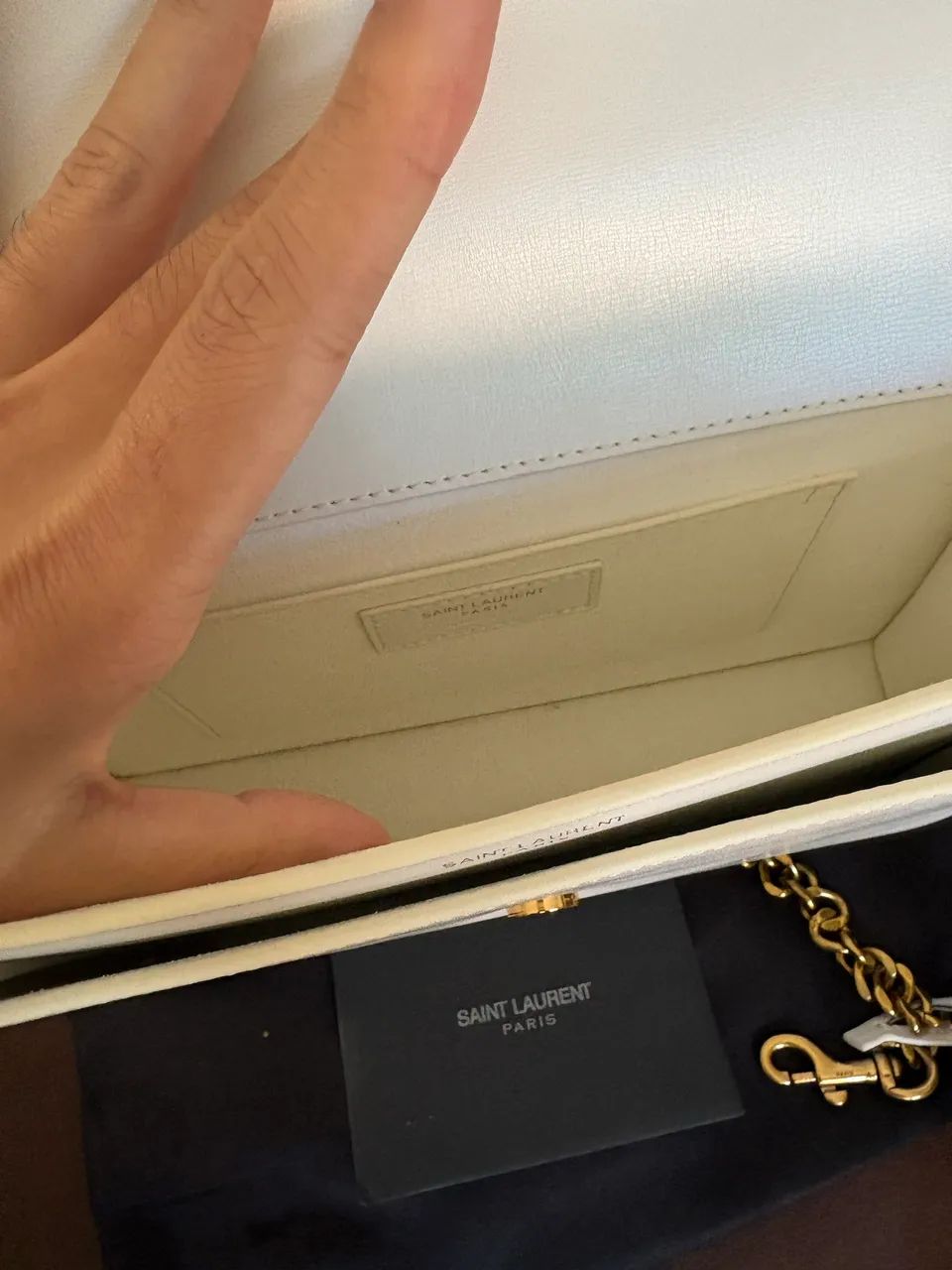 Bolsa Yves saint laurent couro branco com ferragens douradas nova - Foto 4