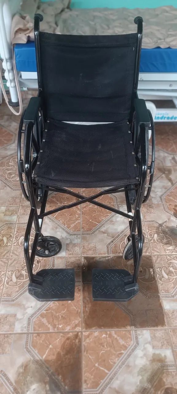 Cadeira de rodas - Foto 3