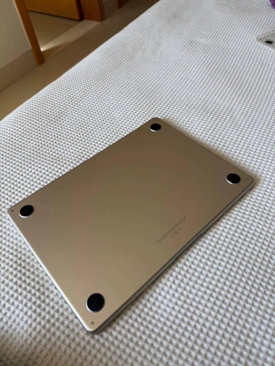 MACBOOK AIR M2  - Foto 3