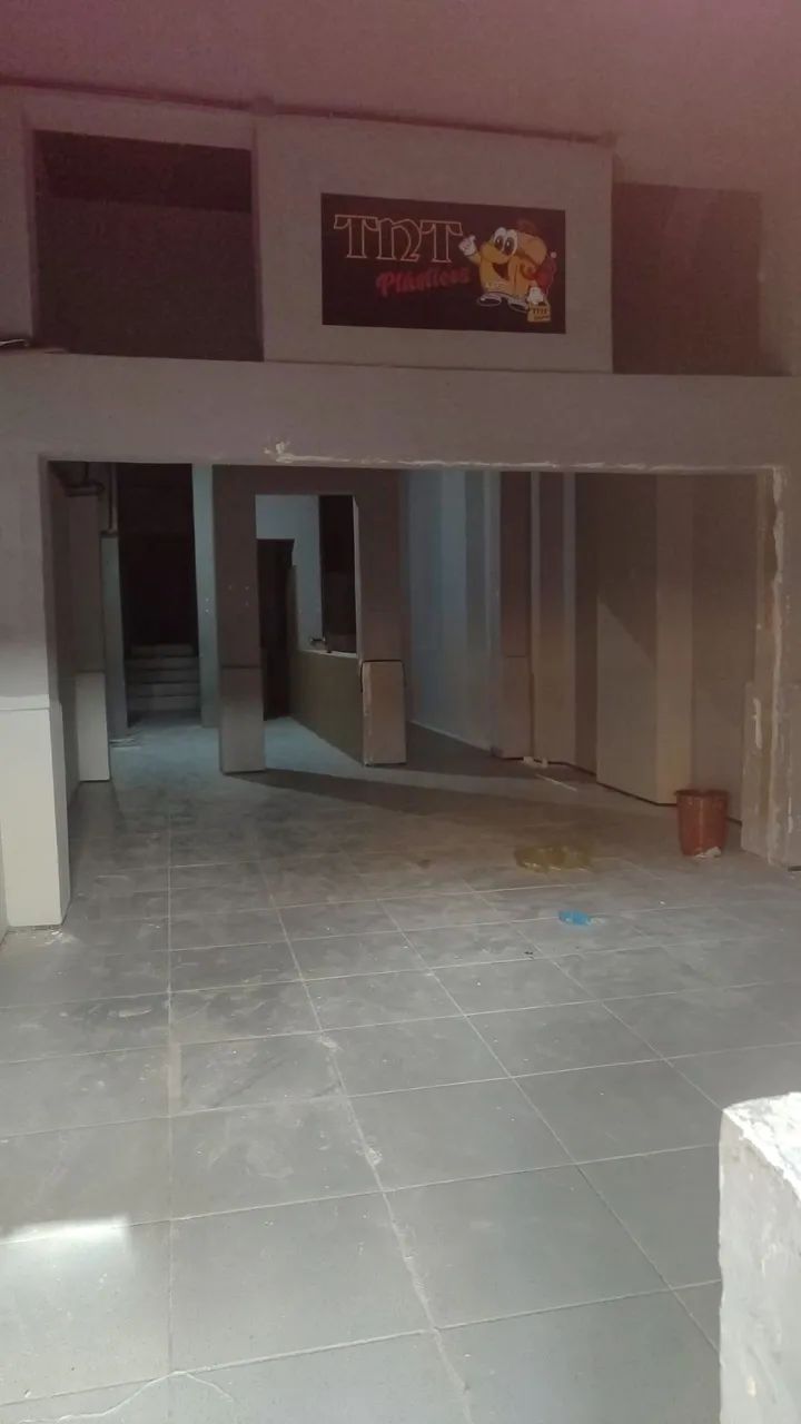 ALUGA-SE IMÓVEL COMERCIAL - 400 m² - CENTRO DA CIDADE - Foto 2