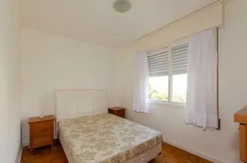 Apartamento com 2 Dormitorio(s) localizado(a) no bairro Petrópolis em Porto Alegre / Ref.: - Foto 2