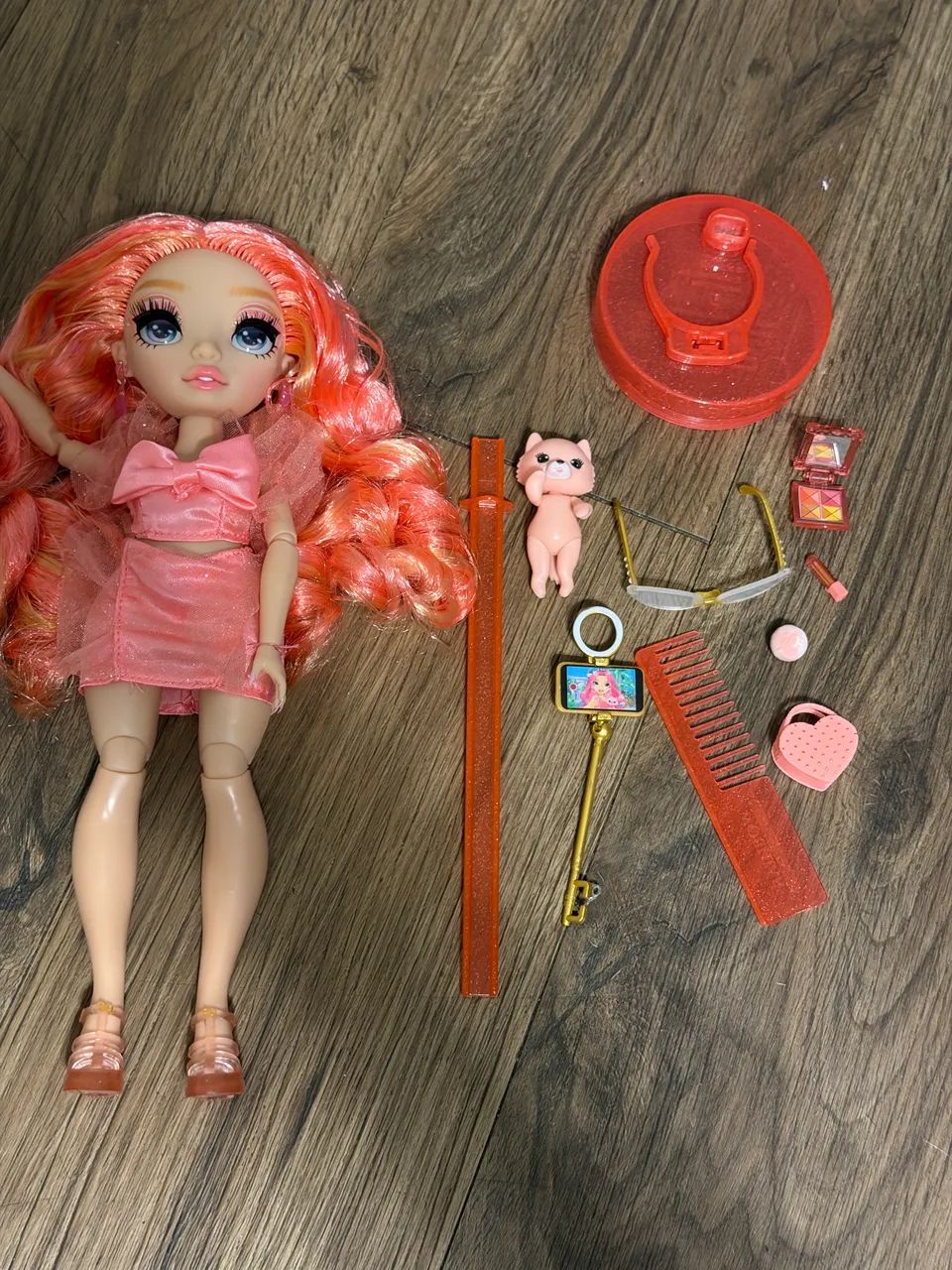 RAINBOW HIGH NEW FRIENDS PINKLY