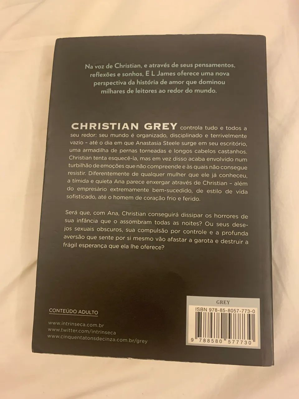 Livro Grey Cinquenta Tons de Cinza - Foto 2