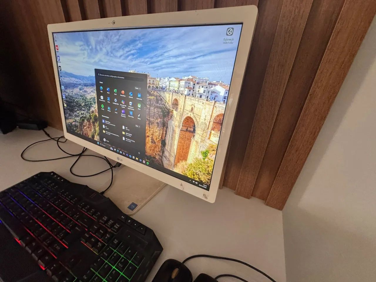 Computador LG celeron ALL in one  - Foto 2