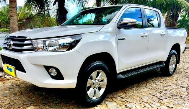 Toyota Hilux SRV 2017 é na Angel Veículos!!!