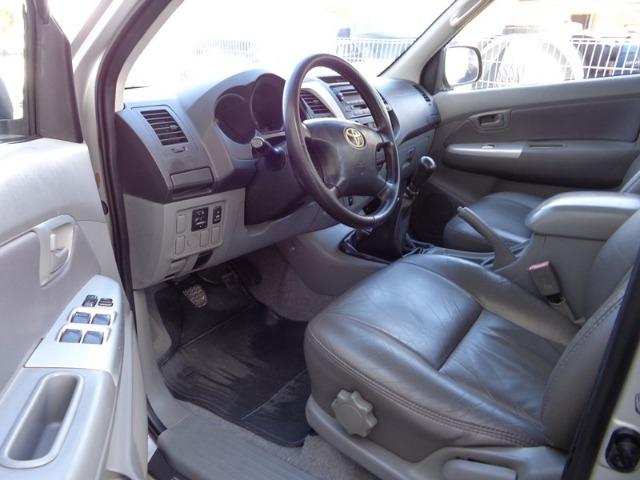 Toyota - Hilux 3.0 SRV Diesel 4x4 Top - 2007 - Foto 8