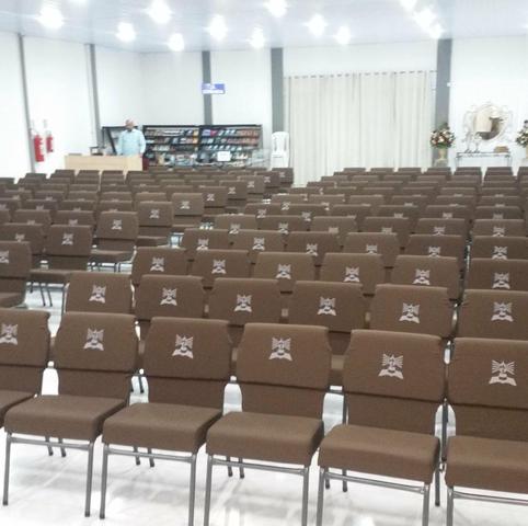 Cadeiras para iguejas