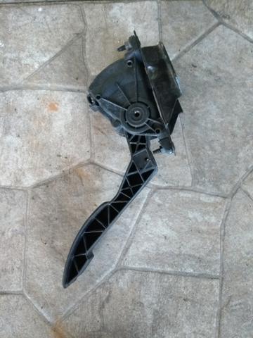 Pedal acelerador Sandero 2009