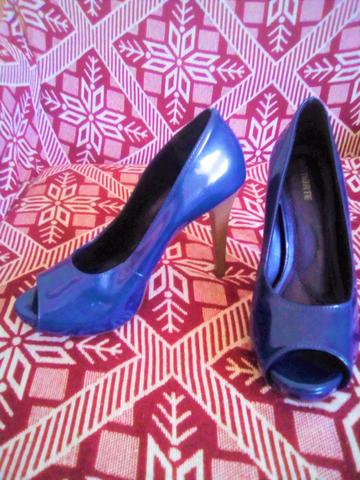 Peep Toe Meia Pata Verniz - Azul - Foto 5