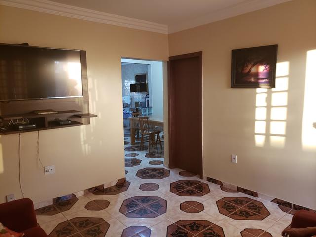 Vendo Excelente Sobrado com 02 Casas. Localizada na QNO 15. Setor "O" - Foto 6