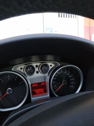 Ford Focus GLX 1.6 Hatch - Foto 9
