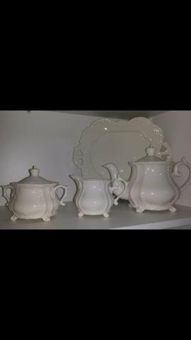Porcelana importada dos Estados Unidos