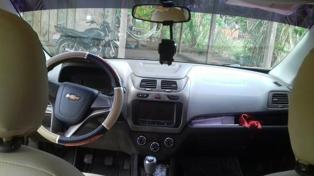 Vendo carro cobalt 1.4 bem conservado 2013 e 2014 não deve nada meu contato - Foto 5