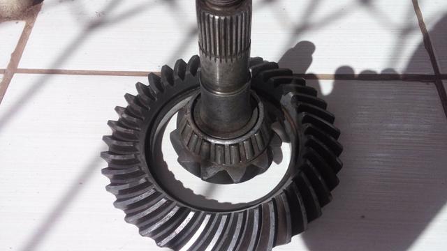 Pião e coroa D10 200reais