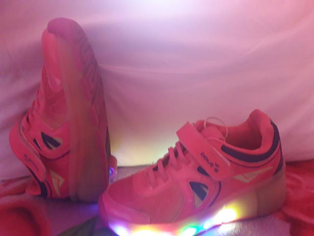 Tenis de rodinha novo - Foto 3