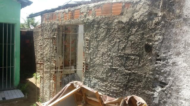 Vende-se uma casa ou troca - Foto 5