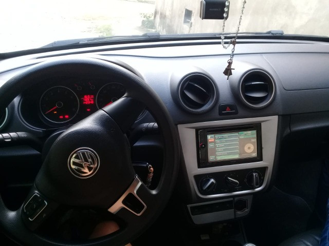 Vendo um voyage 1.6 ano 2012 completo - Foto 5
